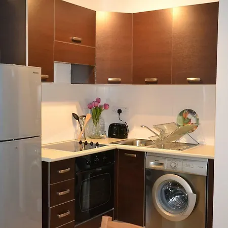 דירה Modern 1-bedroom With Wifi + Cable Tv לימסול